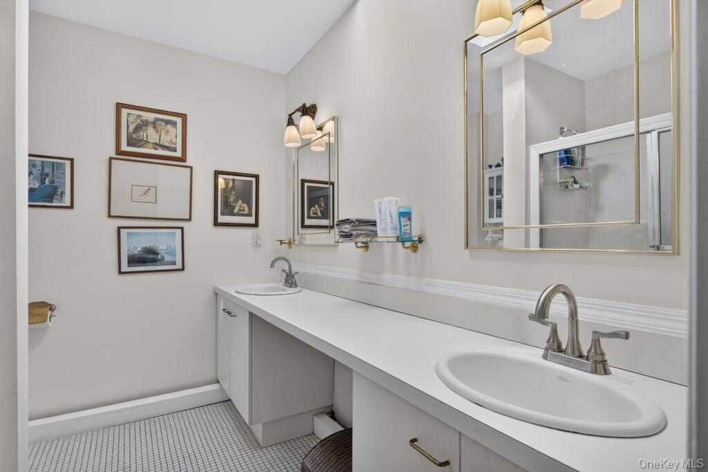 160 Hillside Avenue, Nyack, NY 10960 - Photo 18 of 30