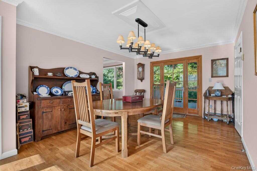 160 Hillside Avenue, Nyack, NY 10960 - Photo 4 of 30