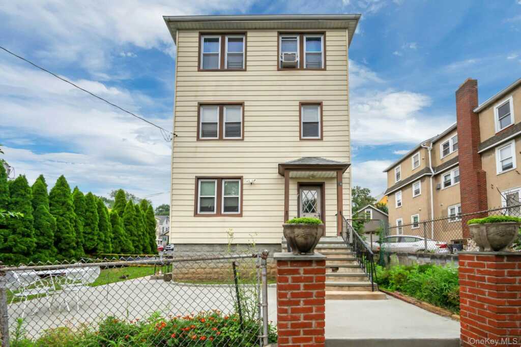 26 4th Street, New Rochelle, NY 10801