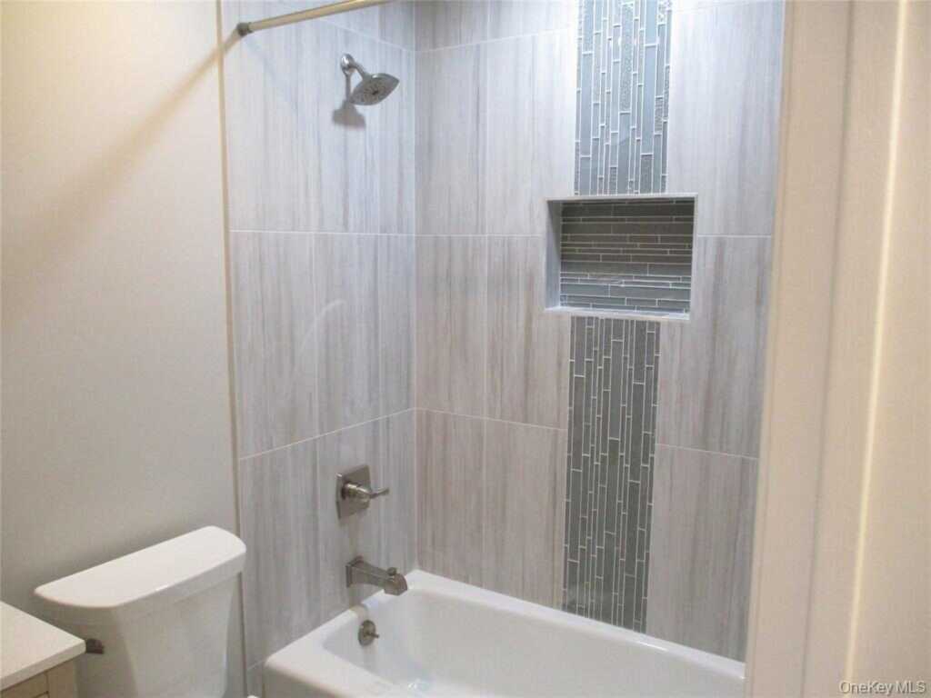 5 Church Lane, Unit #O, Valley Cottage, NY 10989 - Photo 12 of 25