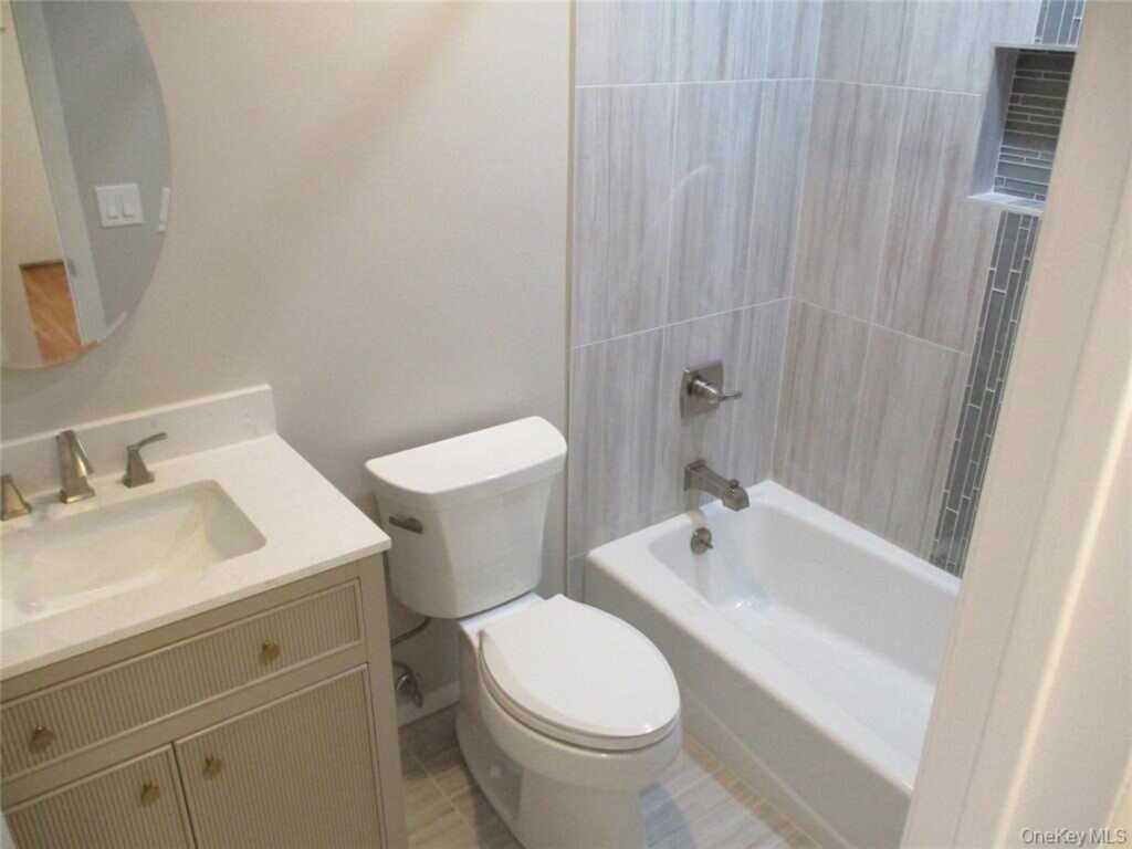 5 Church Lane, Unit #O, Valley Cottage, NY 10989 - Photo 13 of 25