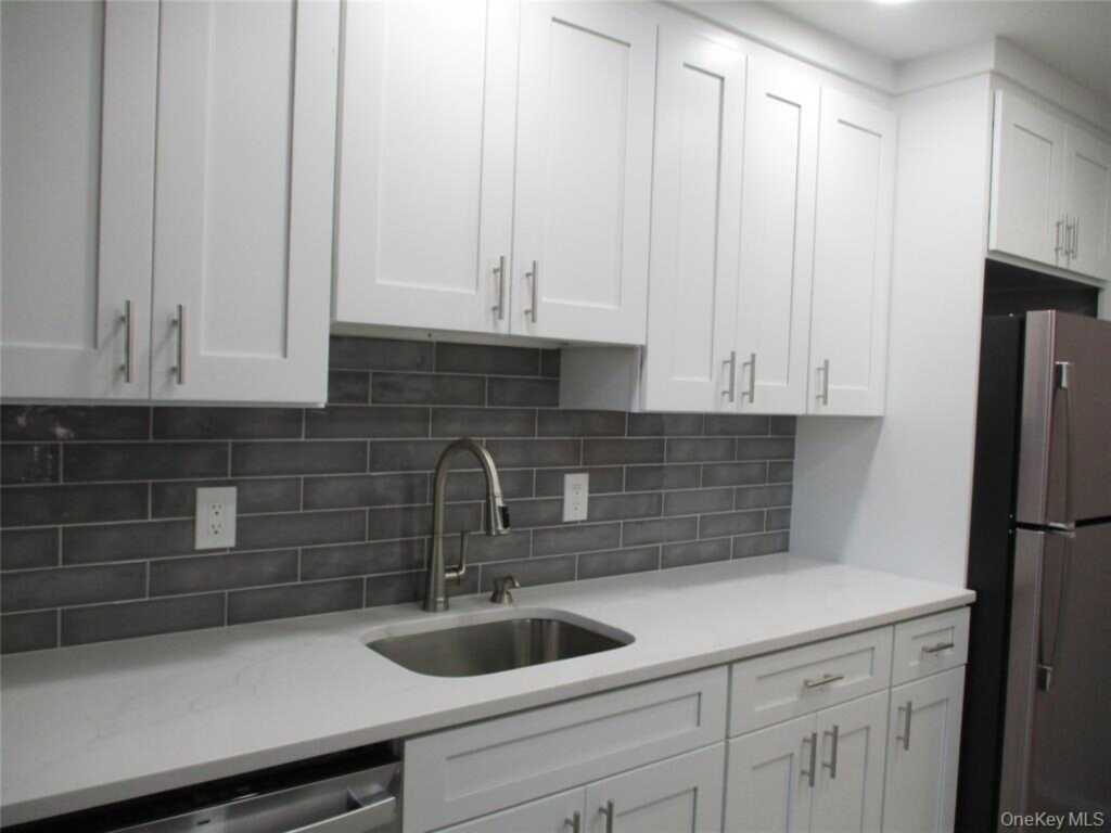 5 Church Lane, Unit #O, Valley Cottage, NY 10989 - Photo 5 of 25