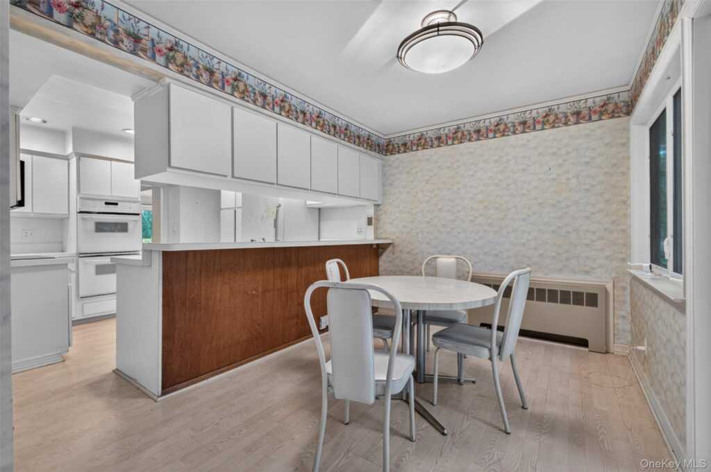 38 Beverly Road, White Plains, NY 10605 - Photo 18 of 50