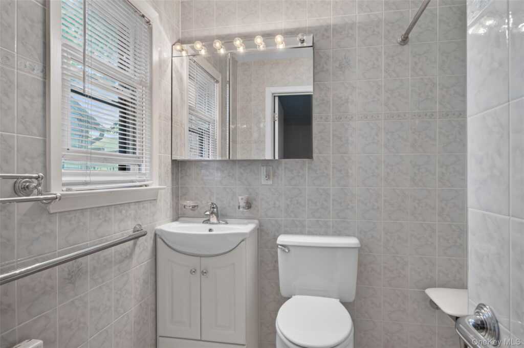 38 Beverly Road, White Plains, NY 10605 - Photo 35 of 50
