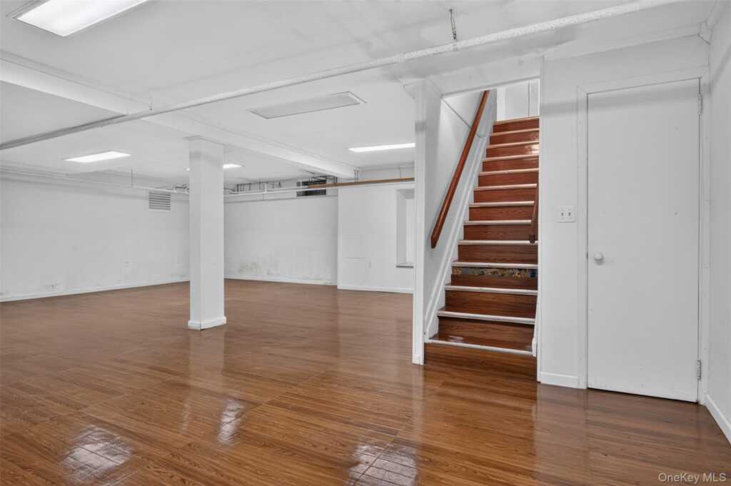 38 Beverly Road, White Plains, NY 10605 - Photo 48 of 50