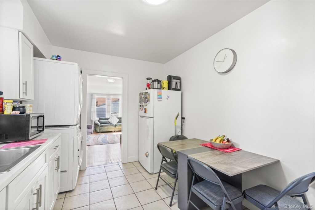 321 Olivia Street, Unit #2, Rye, NY 10573 - Photo 3 of 18