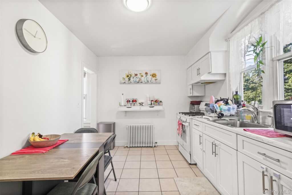 321 Olivia Street, Unit #2, Rye, NY 10573 - Photo 4 of 18