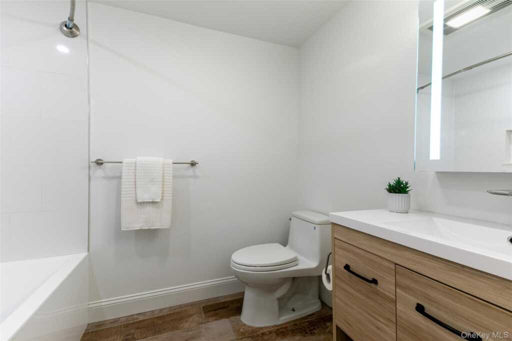 8 Belmont Avenue, Rye, NY 10580 - Photo 22 of 35