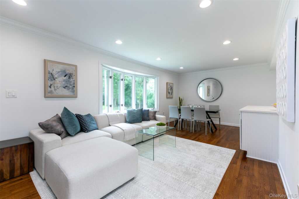 8 Belmont Avenue, Rye, NY 10580 - Photo 3 of 35