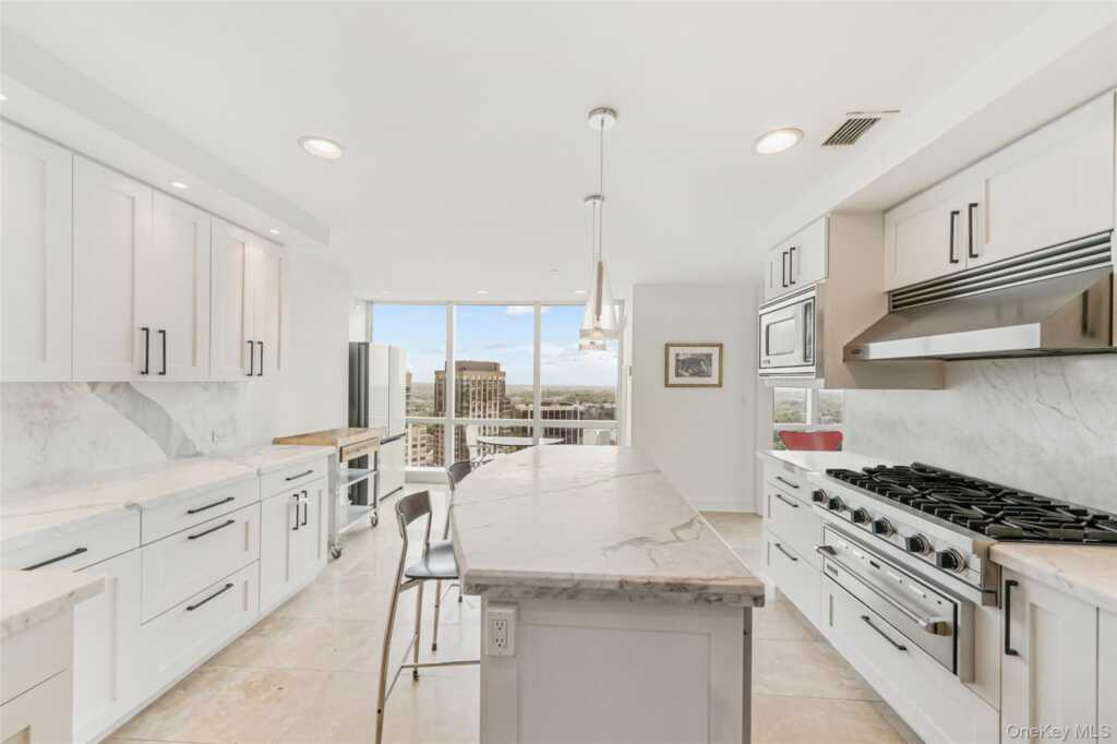 1 Renaissance Square, White Plains, NY 10601 - Photo 10 of 23