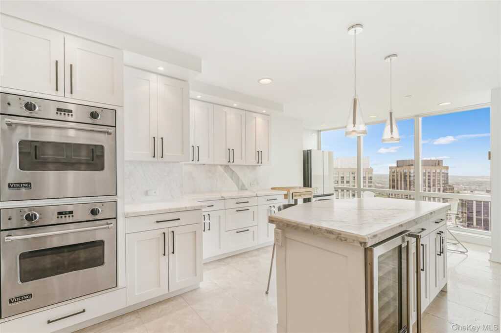 1 Renaissance Square, White Plains, NY 10601 - Photo 11 of 23