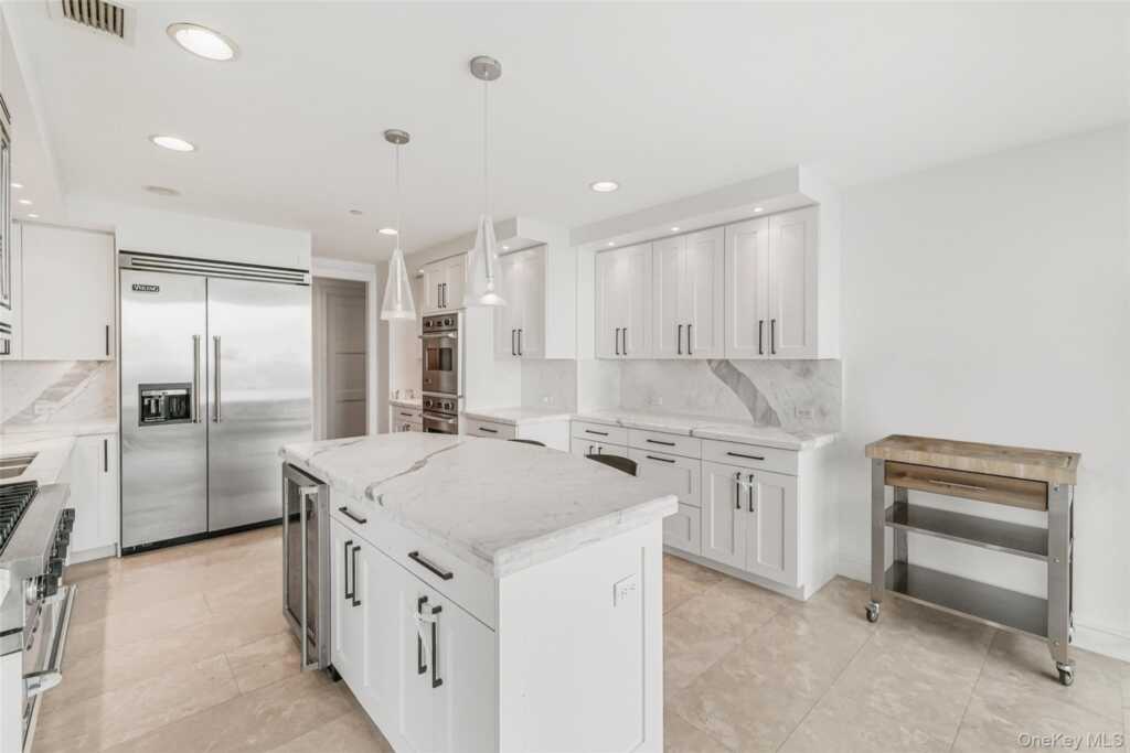 1 Renaissance Square, White Plains, NY 10601 - Photo 9 of 23