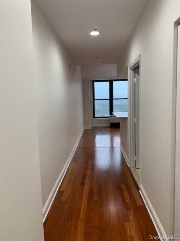 100 New Roc City Place, Unit #413, New Rochelle, NY 10801 - Photo 4 of 17