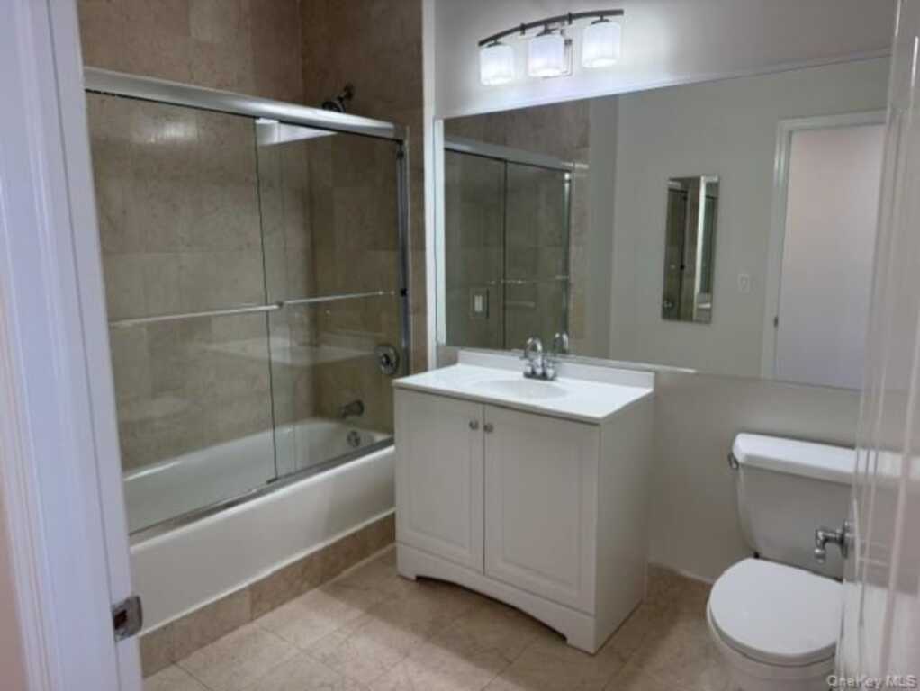 100 New Roc City Place, Unit #413, New Rochelle, NY 10801 - Photo 8 of 17