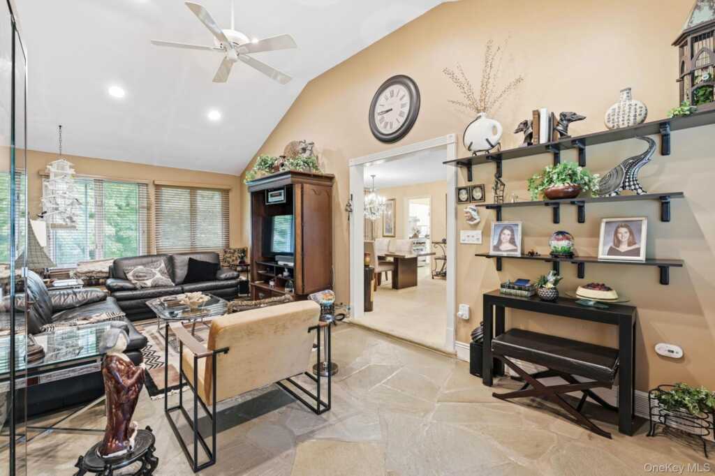 36 Havermill Road, New City, NY 10956 - Photo 12 of 24