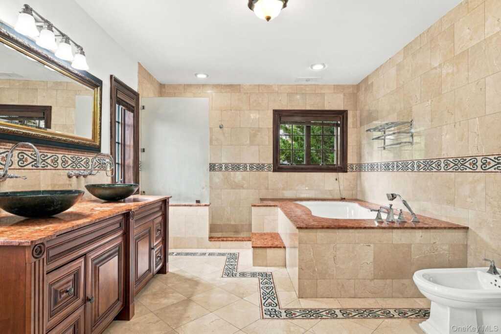 265 Old Mamaroneck Road, White Plains, NY 10605 - Photo 24 of 48