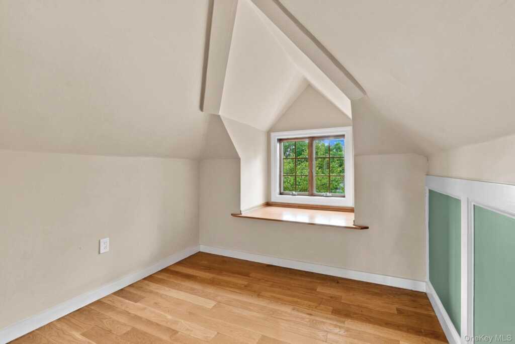 265 Old Mamaroneck Road, White Plains, NY 10605 - Photo 30 of 48
