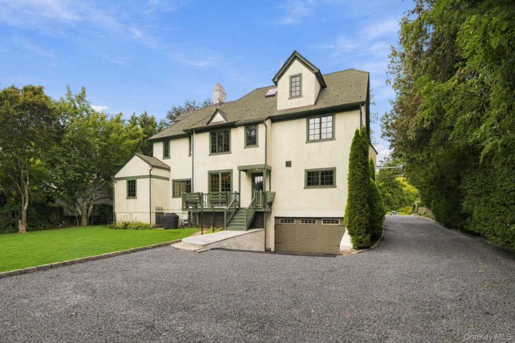 265 Old Mamaroneck Road, White Plains, NY 10605 - Photo 40 of 48