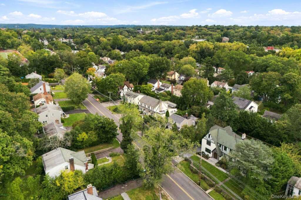 265 Old Mamaroneck Road, White Plains, NY 10605 - Photo 45 of 48