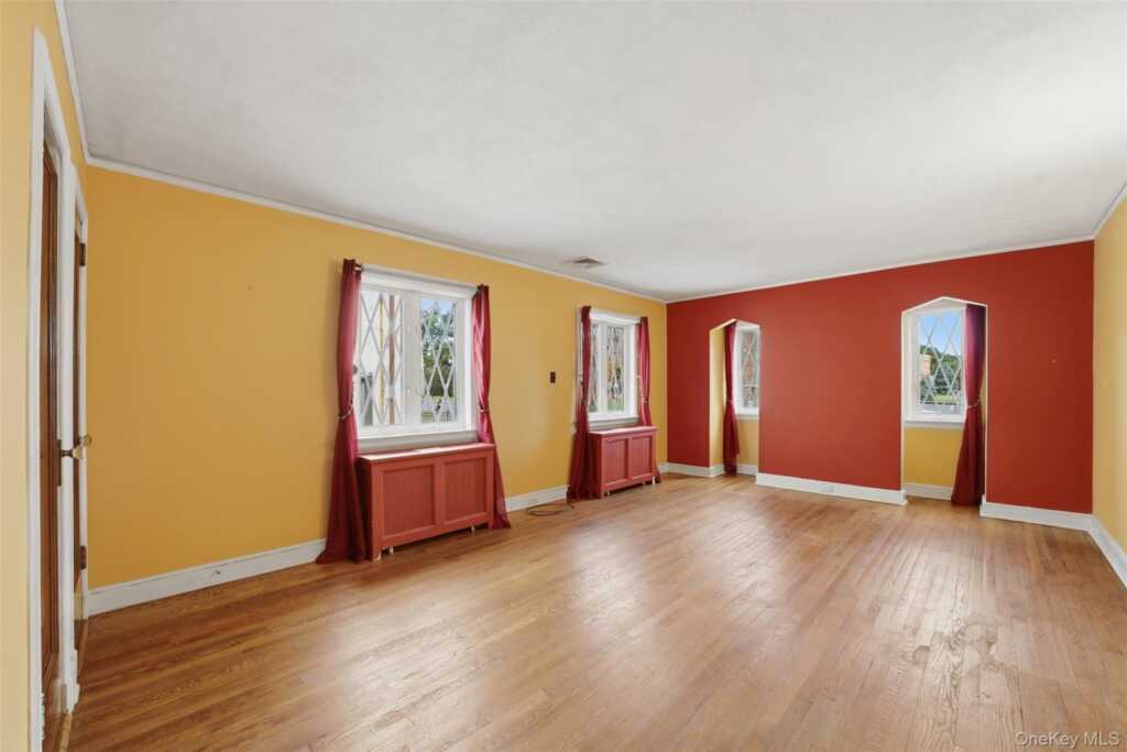 187 Neuton Avenue, Rye, NY 10573 - Photo 19 of 33