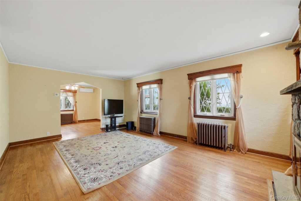 187 Neuton Avenue, Rye, NY 10573 - Photo 7 of 33