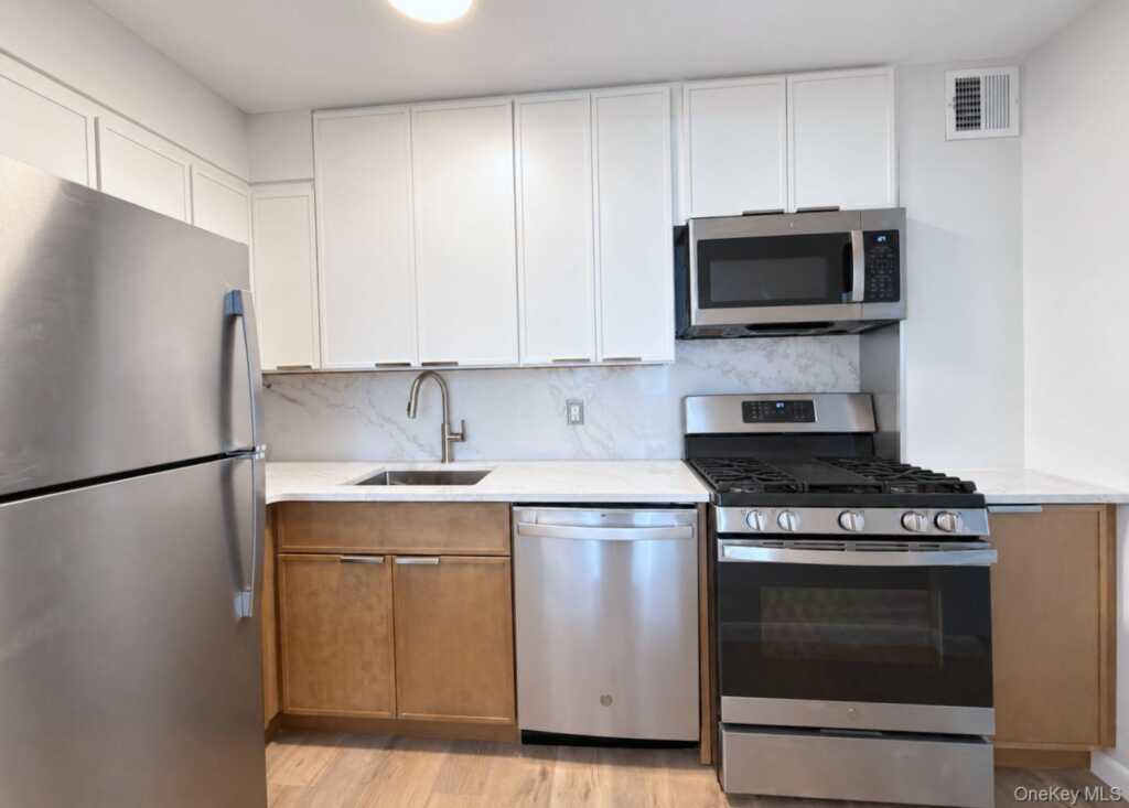 1035 E Boston Post Road, Unit #1-5, Rye, NY 10543 - Photo 6 of 28