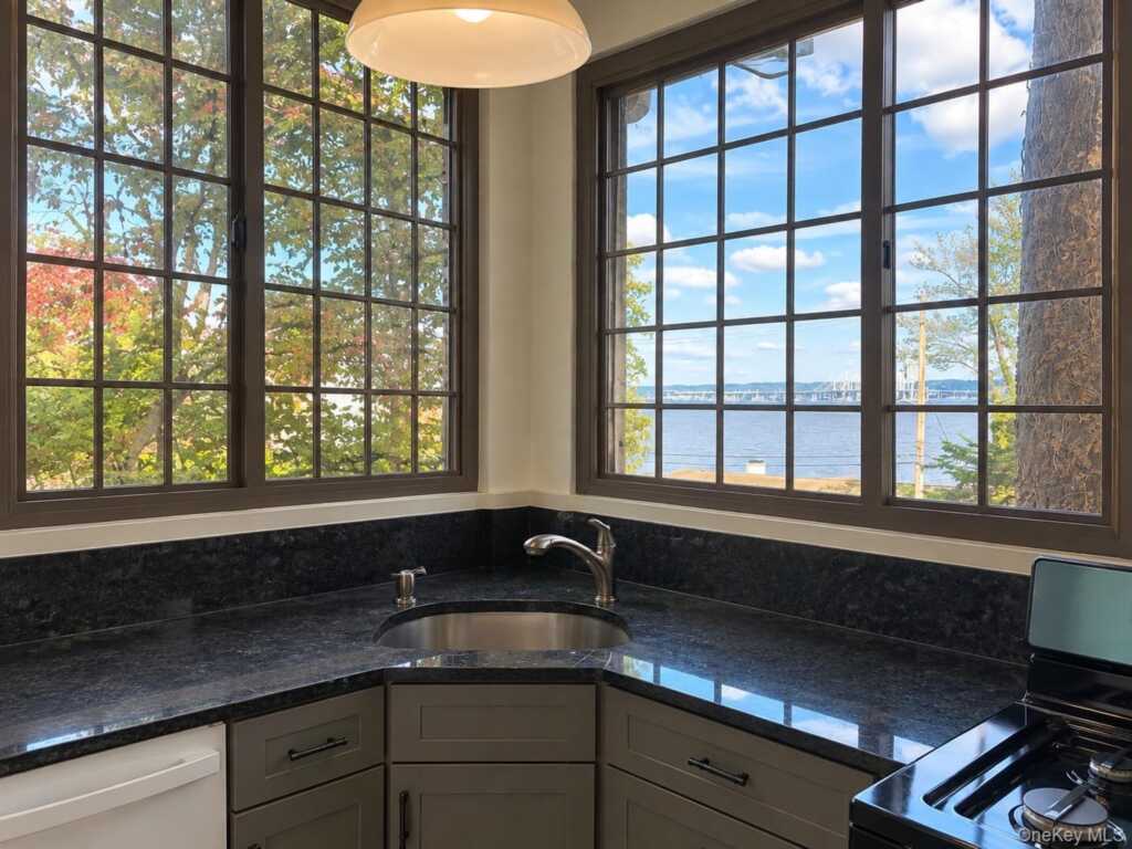 265 River Road, Unit #1, Nyack, NY 10960