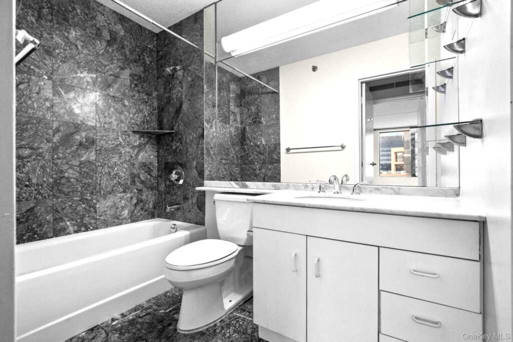 4 Martine Avenue, Unit #1619, White Plains, NY 10606 - Photo 8 of 24
