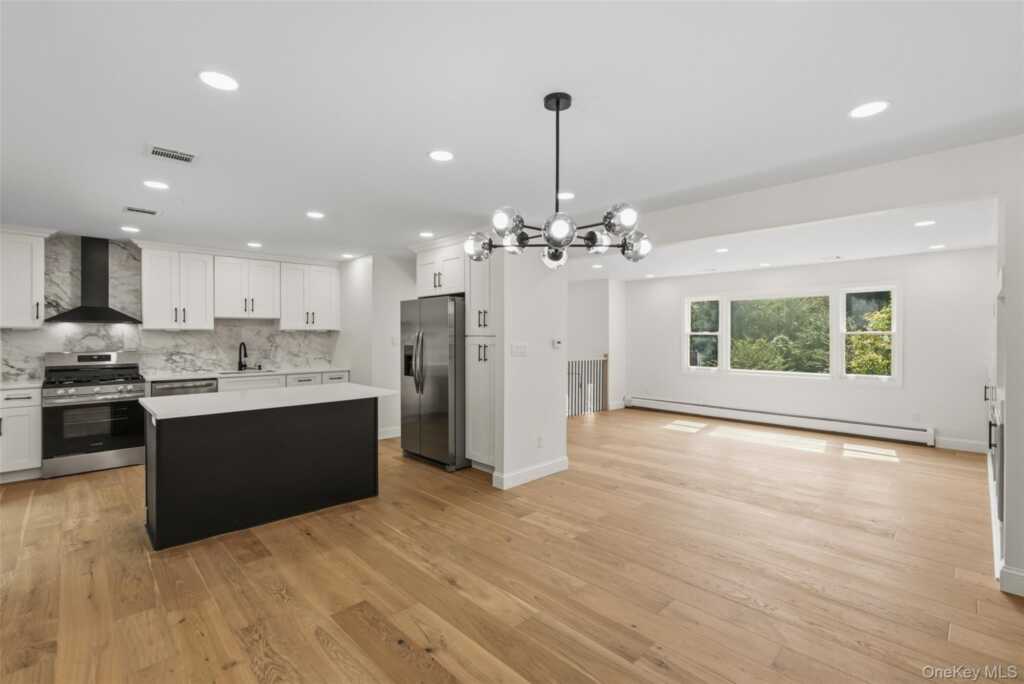 2 Deborah Lane, Valley Cottage, NY 10989 - Photo 14 of 36