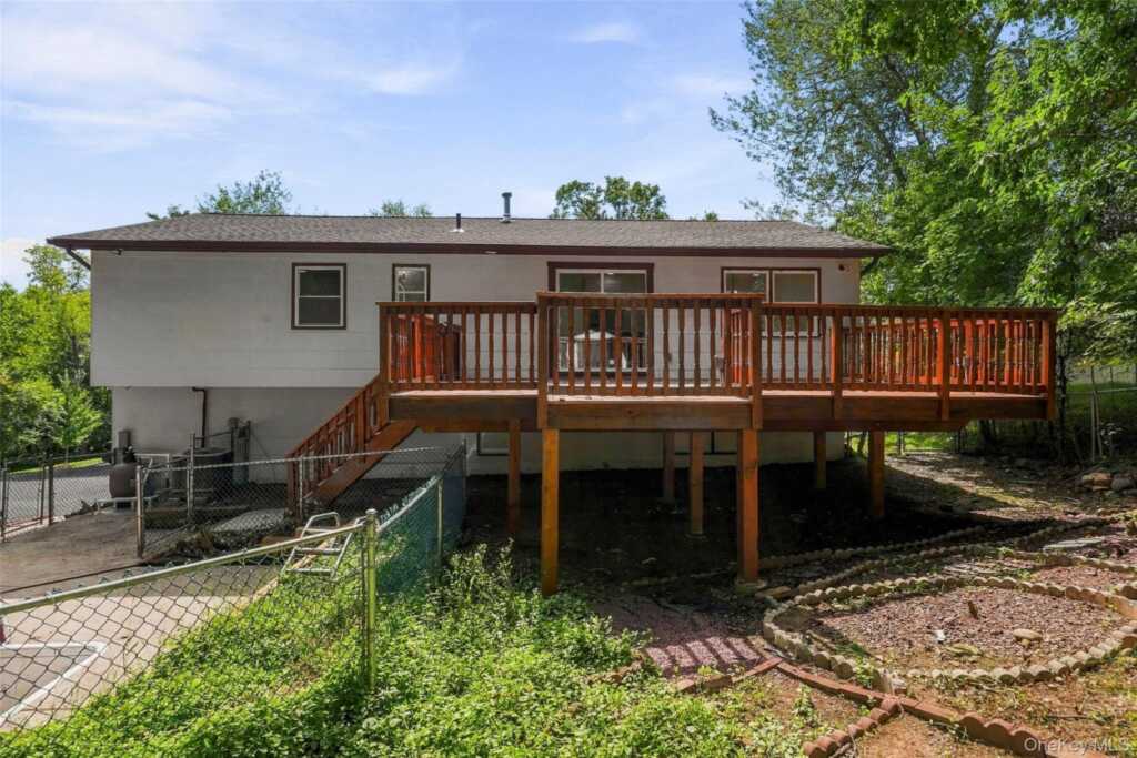 2 Deborah Lane, Valley Cottage, NY 10989 - Photo 35 of 36