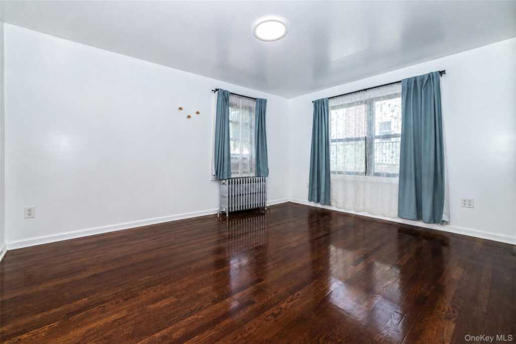 887 Webster Avenue, New Rochelle, NY 10804 - Photo 12 of 31