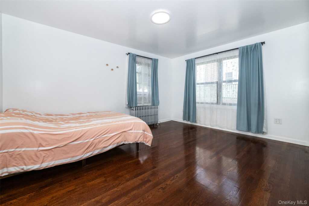 887 Webster Avenue, New Rochelle, NY 10804 - Photo 13 of 31