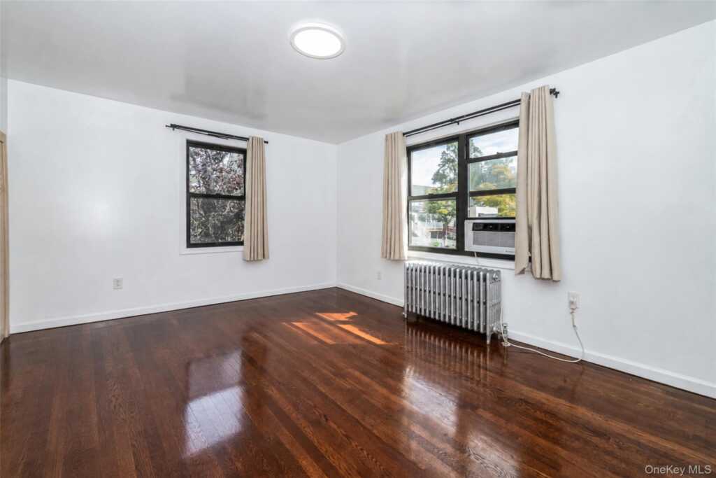 887 Webster Avenue, New Rochelle, NY 10804 - Photo 15 of 31