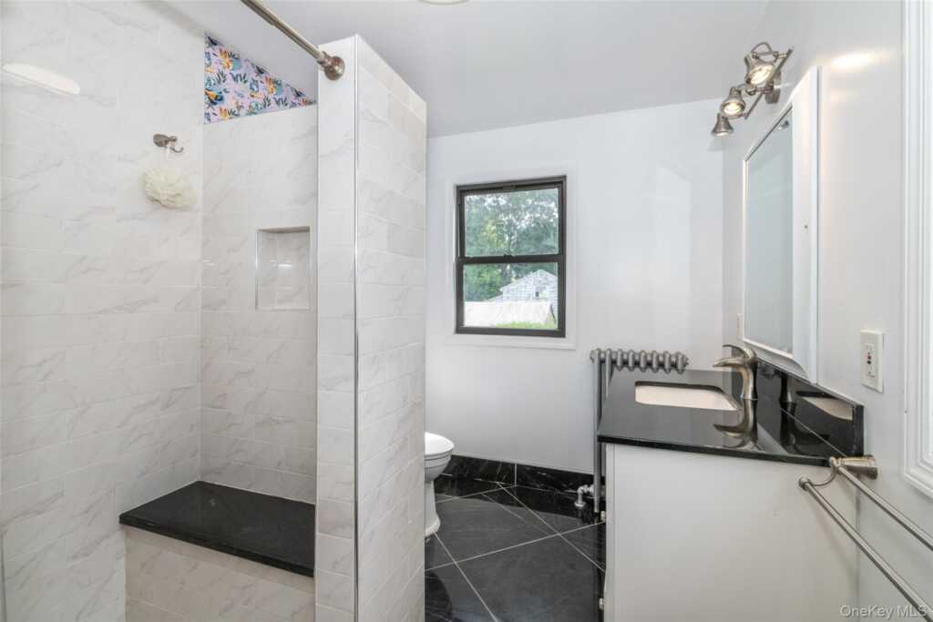 887 Webster Avenue, New Rochelle, NY 10804 - Photo 17 of 31