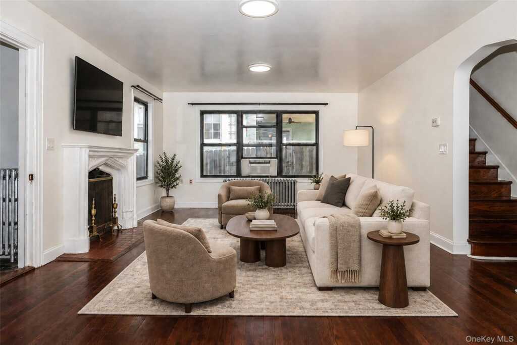 887 Webster Avenue, New Rochelle, NY 10804 - Photo 3 of 31
