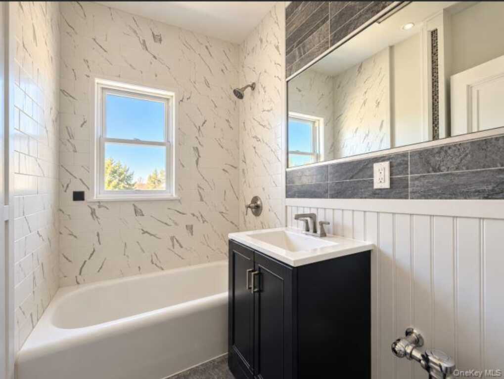 16 Minerva Place, Unit #1C, White Plains, NY 10601 - Photo 6 of 9