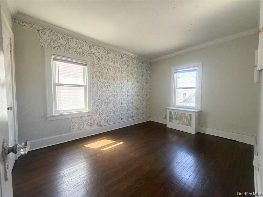 16 Minerva Place, Unit #1C, White Plains, NY 10601 - Photo 8 of 9