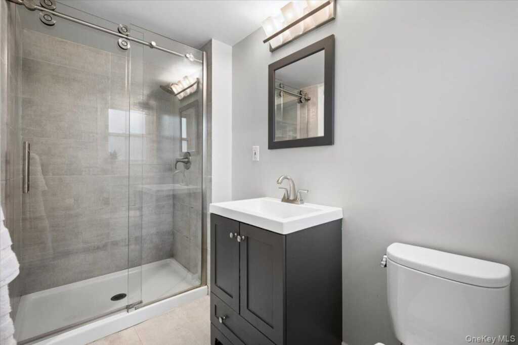 159 Wykagyl Terrace, New Rochelle, NY 10804 - Photo 18 of 27
