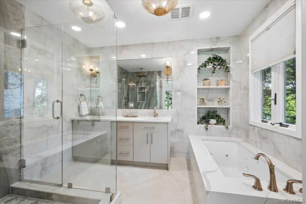 159 Wykagyl Terrace, New Rochelle, NY 10804 - Photo 9 of 27