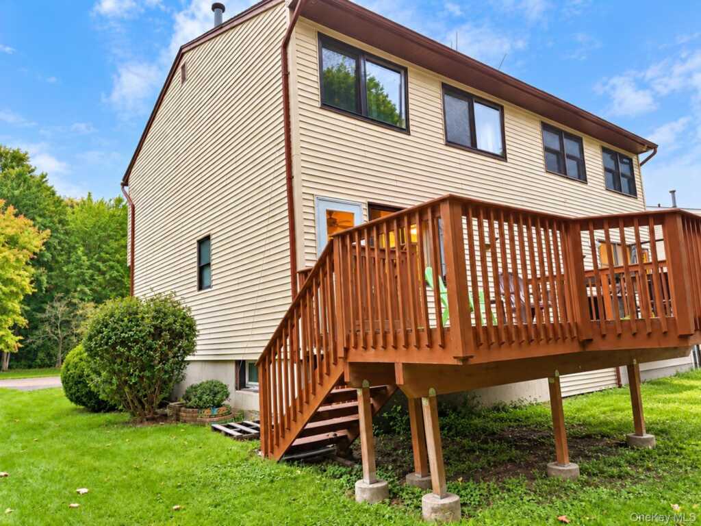 3 Ward Drive, Nyack, NY 10960 - Photo 2 of 12