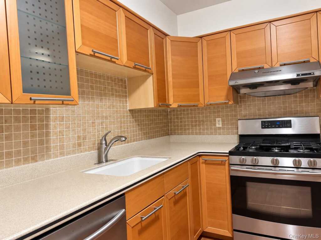 3 Ward Drive, Nyack, NY 10960 - Photo 4 of 12