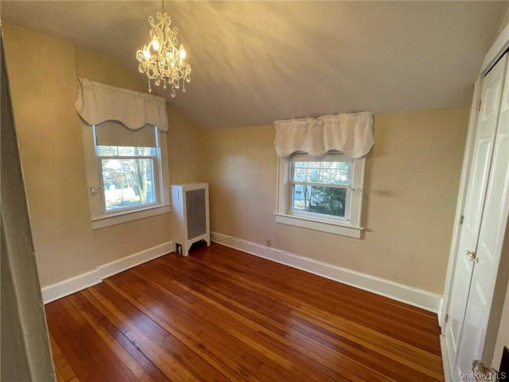 39 Archer Avenue, White Plains, NY 10603 - Photo 15 of 19