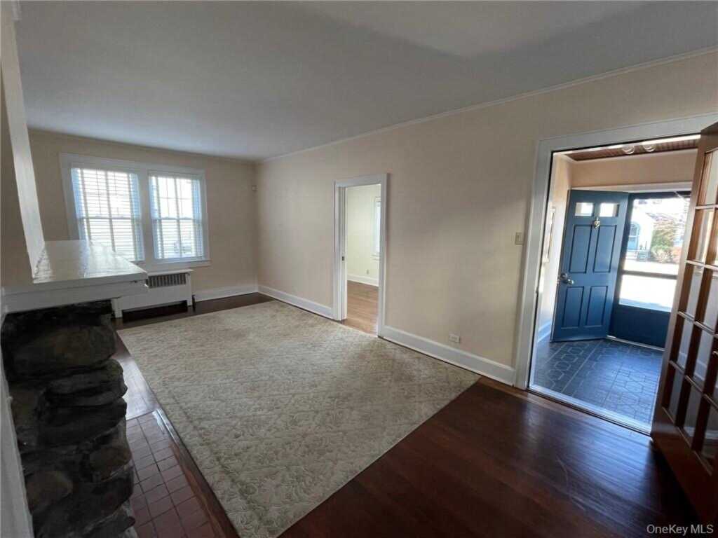 39 Archer Avenue, White Plains, NY 10603 - Photo 6 of 19