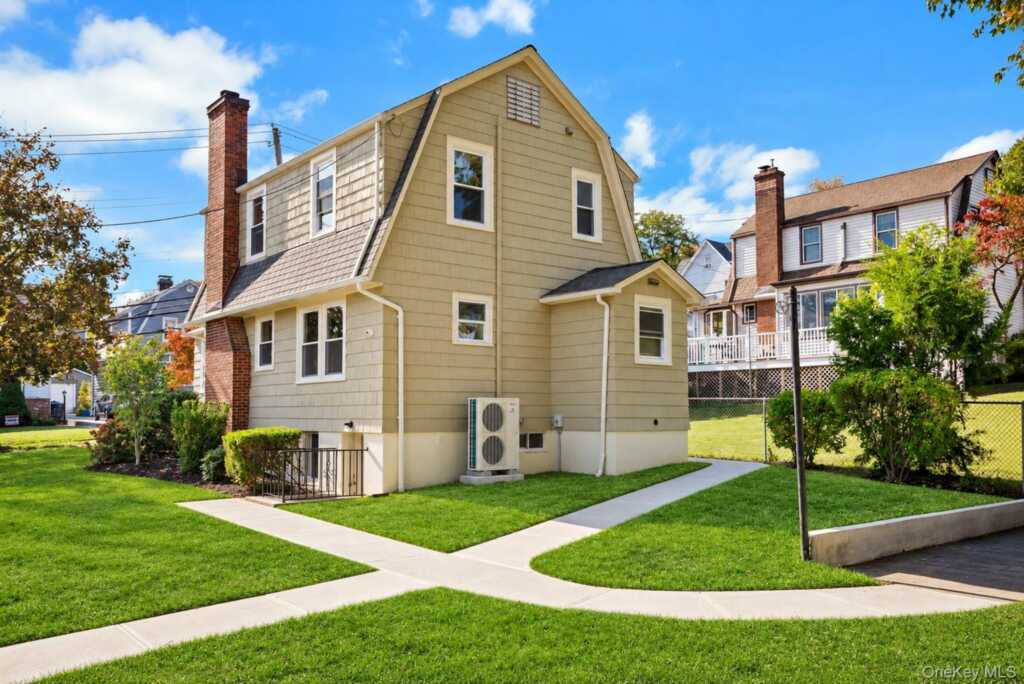 20 Archer Avenue, White Plains, NY 10603 - Photo 16 of 20