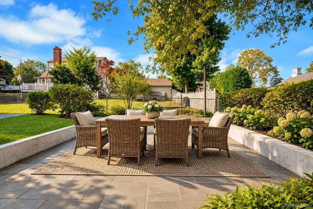20 Archer Avenue, White Plains, NY 10603 - Photo 17 of 20
