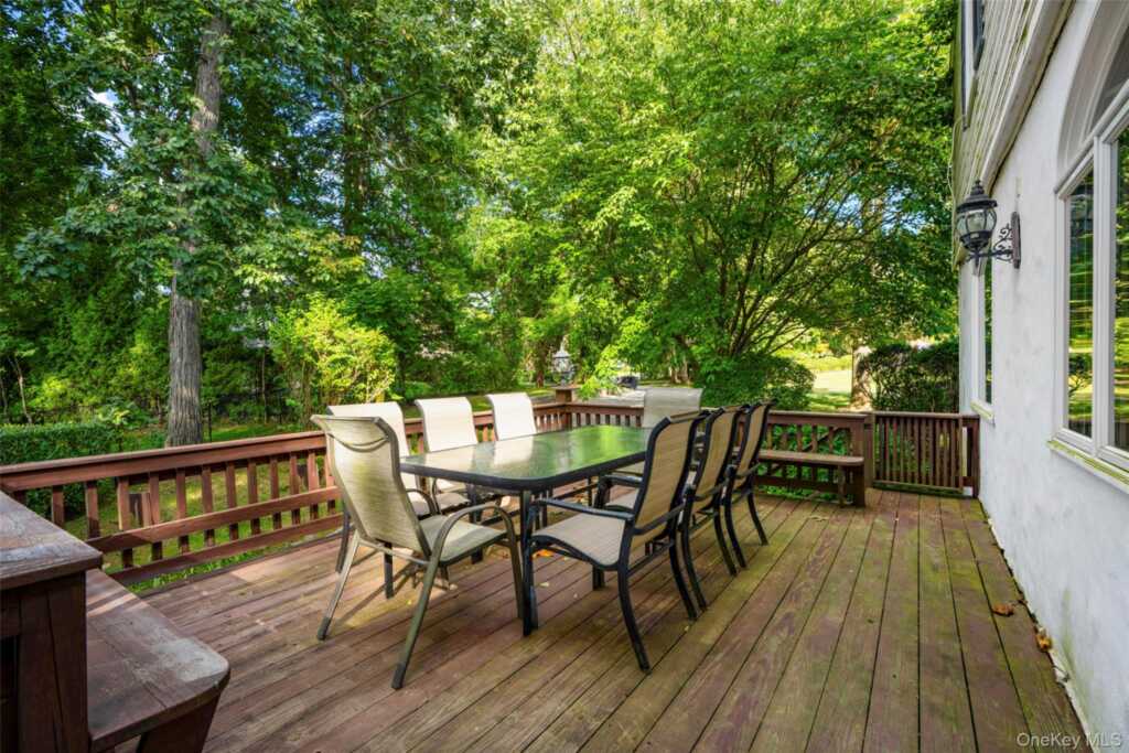 132 Overlook Road, New Rochelle, NY 10804 - Photo 24 of 37