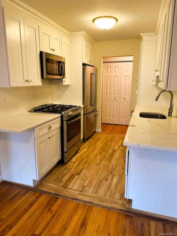1 W Lawrence Park Drive, Unit #3, Piermont, NY 10968 - Photo 3 of 8