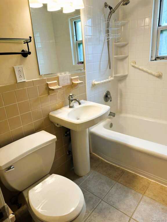 1 W Lawrence Park Drive, Unit #3, Piermont, NY 10968 - Photo 7 of 8