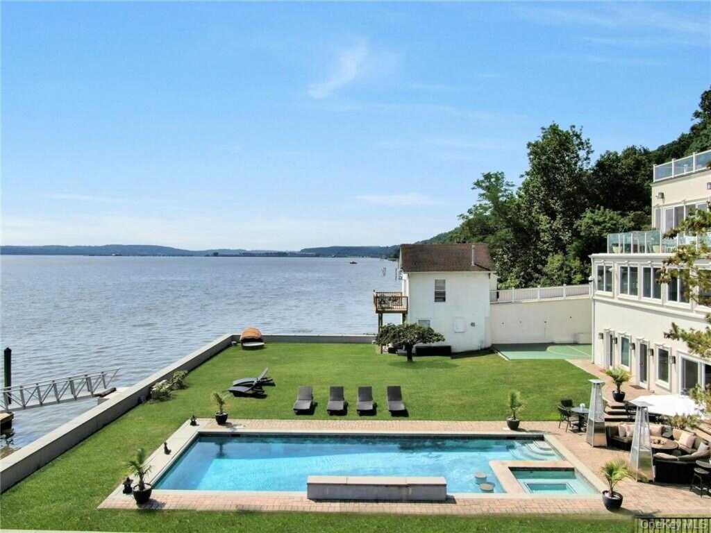 74 River Road, Nyack, NY 10960 - Photo 2 of 35