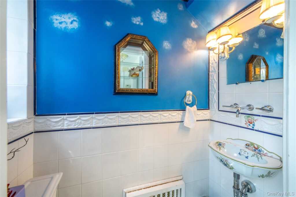 209 Beechmont Drive, New Rochelle, NY 10804 - Photo 6 of 48